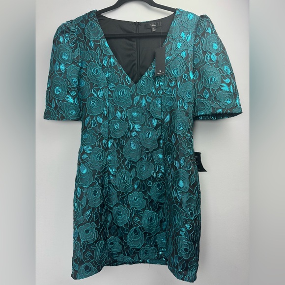 Lulus Dresses & Skirts - Lulus Extravagant Party Shiny Teal Floral Jacquard Bodycon
Dress size Large